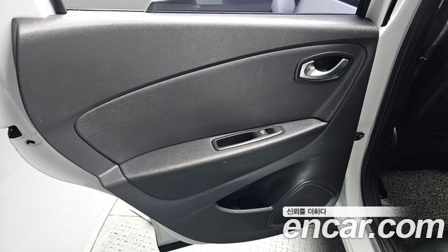 Renault Korea QM3 RE 2018 — фото 25