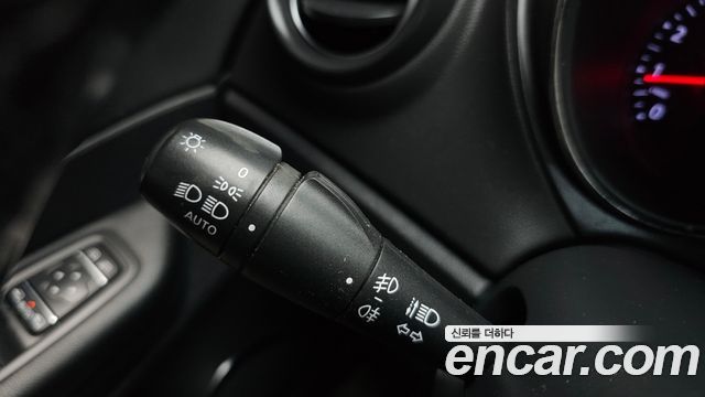 Renault Korea QM3 RE 2018 — фото 29