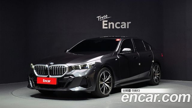 BMW 5 Series (G60) 530i xDrive M Sport