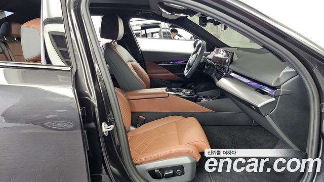 BMW 5 Series (G60) 530i xDrive M Sport 2025 — фото 11