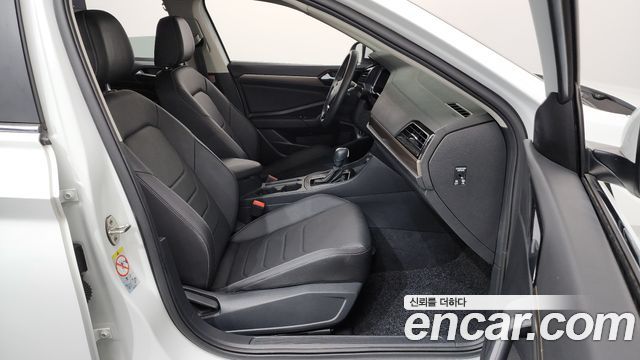 Volkswagen Jetta (VII) 1.4 TSI Prestige 2021 — фото 32