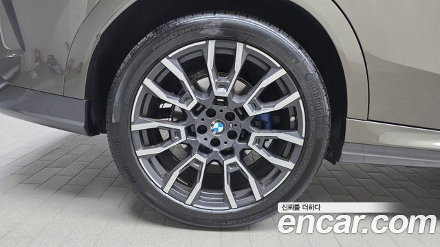 BMW X6 (G06) xDrive40i M Sport 2024 — фото 5
