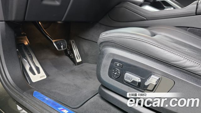 BMW X6 (G06) xDrive40i M Sport 2024 — фото 16