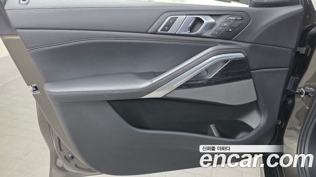 BMW X6 (G06) xDrive40i M Sport 2024 — фото 24
