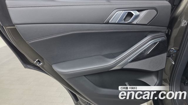 BMW X6 (G06) xDrive40i M Sport 2024 — фото 25