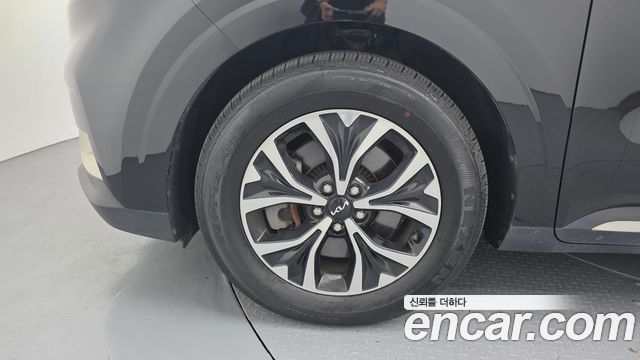 Kia Carnival (IV) Gasoline 9-Seater Noblesse 2023 — фото 5