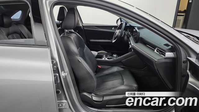 Kia K5 (III) 2.0 Prestige 2023 — фото 11