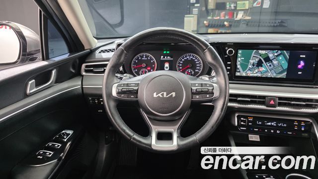 Kia K5 (III) 2.0 Prestige 2023 — фото 12