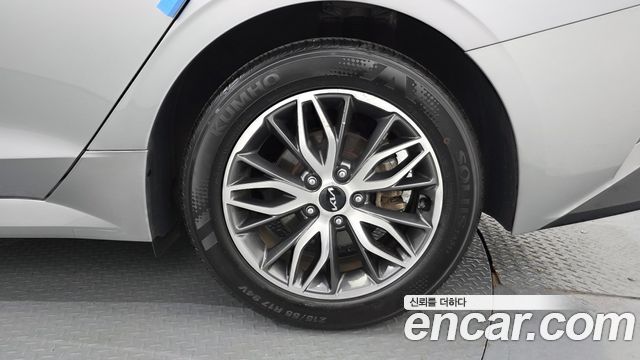 Kia K5 (III) 2.0 Prestige 2023 — фото 21
