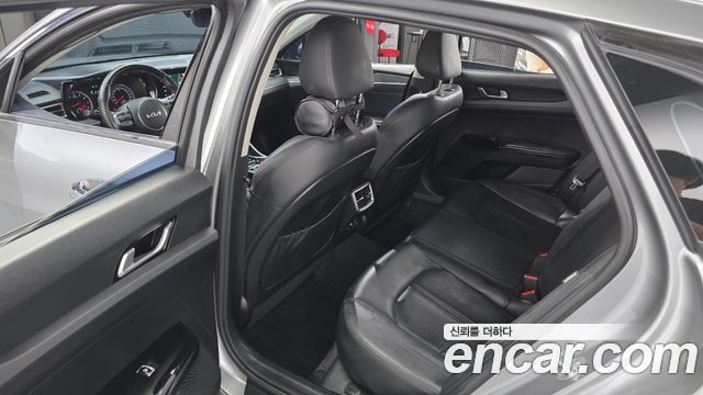Kia K5 (III) 2.0 Prestige 2023 — фото 26