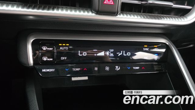 Kia K5 (III) 2.0 Prestige 2023 — фото 27