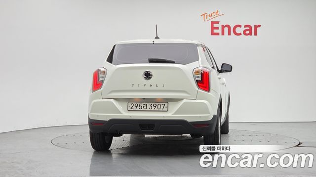 KG Mobility (SsangYong) Very New Tivoli Gasoline 1.5 2WD V1 2021 — фото 4