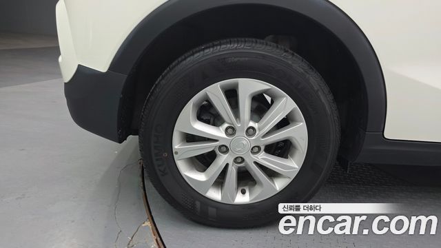 KG Mobility (SsangYong) Very New Tivoli Gasoline 1.5 2WD V1 2021 — фото 5