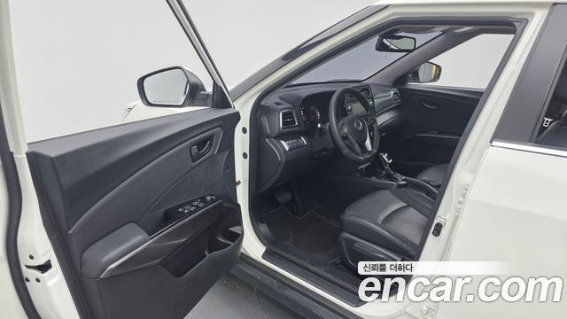 KG Mobility (SsangYong) Very New Tivoli Gasoline 1.5 2WD V1 2021 — фото 10