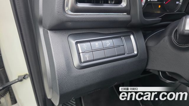 KG Mobility (SsangYong) Very New Tivoli Gasoline 1.5 2WD V1 2021 — фото 12