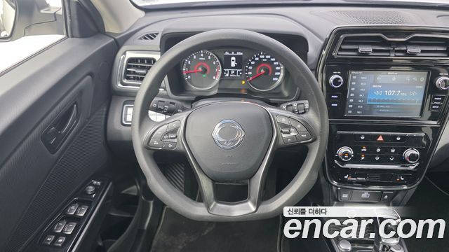 KG Mobility (SsangYong) Very New Tivoli Gasoline 1.5 2WD V1 2021 — фото 13
