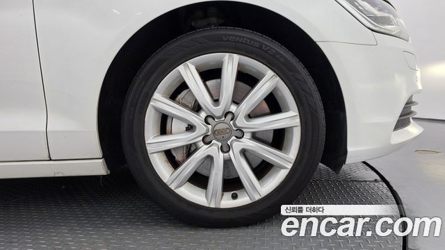 Audi A6 3.0 TFSI Quattro C7 2013 — фото 5