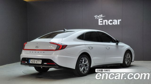 Hyundai Sonata (DN8) 2.0 Modern 2023 — фото 2