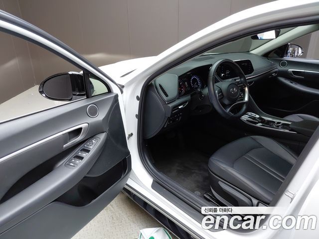 Hyundai Sonata (DN8) 2.0 Modern 2023 — фото 10