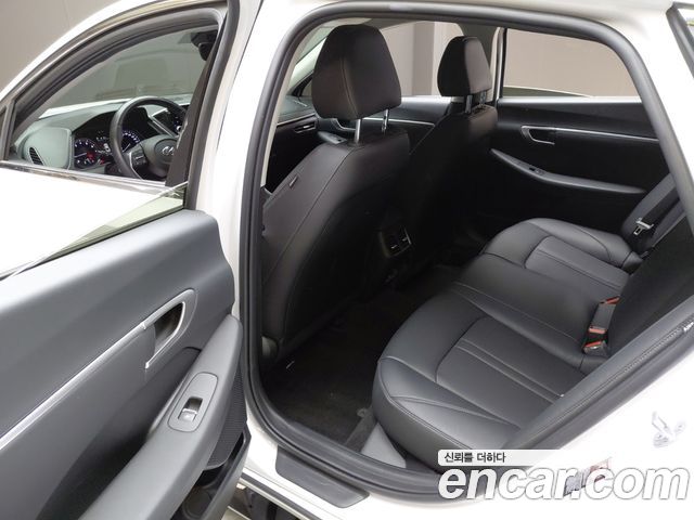 Hyundai Sonata (DN8) 2.0 Modern 2023 — фото 12