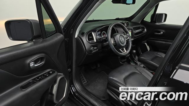 Jeep Renegade 2.4 Limited 2021 — фото 10