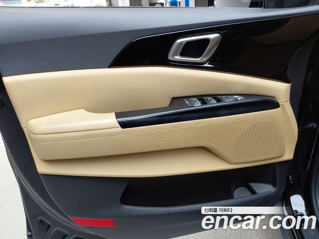 Kia Carnival (IV) Diesel 9-Seater Prestige 2023 — фото 25