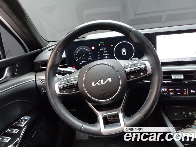 Kia K5 Hybrid (III) Signature 2024 — фото 15