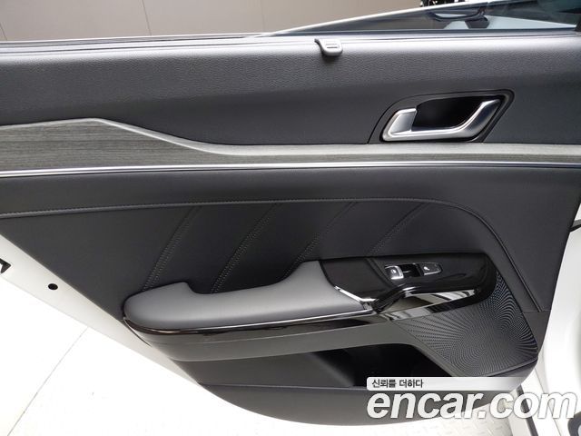 Kia K5 Hybrid (III) Signature 2024 — фото 25