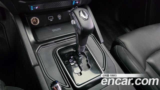 KG Mobility (SsangYong) Rexton Sports Khan Diesel 2.2 4WD Dynamic Edition (5-Link) 2021 — фото 9