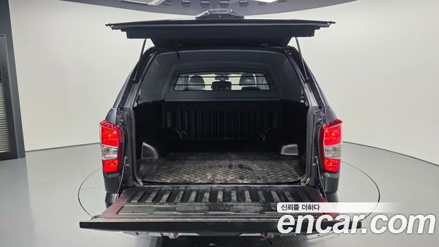 KG Mobility (SsangYong) Rexton Sports Khan Diesel 2.2 4WD Dynamic Edition (5-Link) 2021 — фото 20