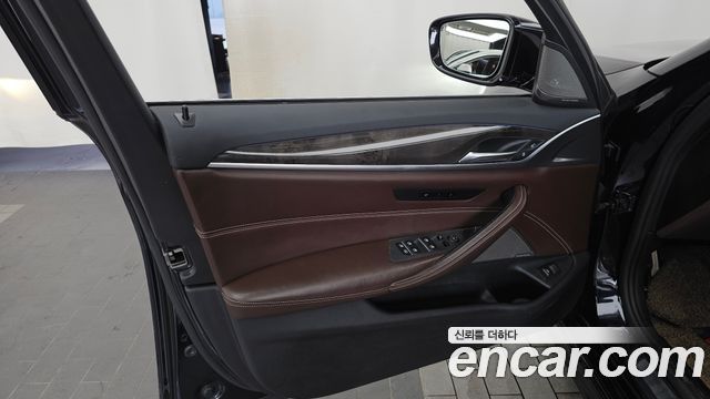 BMW 5 Series (G30) 530d M Sport Package 2018 — фото 30