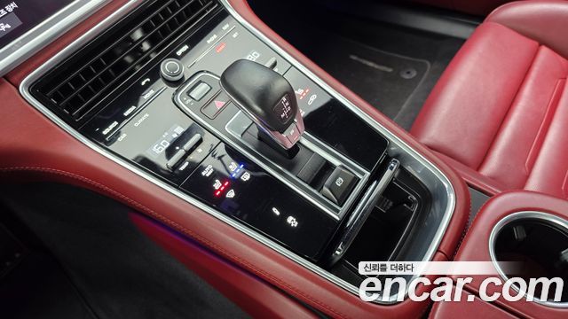 Porsche Panamera (971) 4.0 GTS 2019 — фото 9