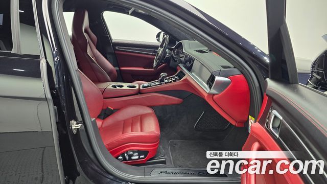 Porsche Panamera (971) 4.0 GTS 2019 — фото 11