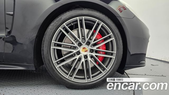 Porsche Panamera (971) 4.0 GTS 2019 — фото 21