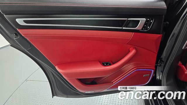 Porsche Panamera (971) 4.0 GTS 2019 — фото 25