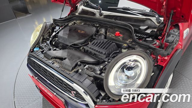 MINI Cooper S 5Door Standard 3rd 2015 — фото 6