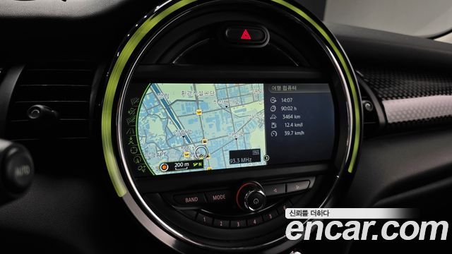 MINI Cooper S 5Door Standard 3rd 2015 — фото 18
