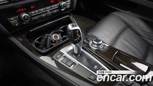 BMW 5 Series (F10) 520d 2013 — фото 9