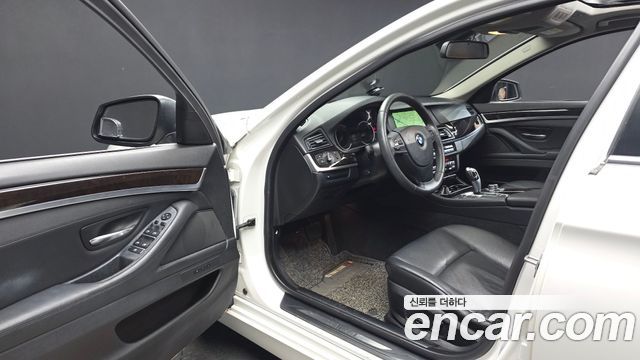 BMW 5 Series (F10) 520d 2013 — фото 10