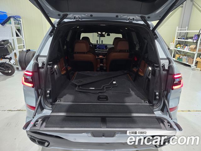 BMW X7 (G07) M60i xDrive M sport 6STR 2025 — фото 19