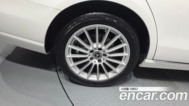 Mercedes-Benz E-Class (W213) E220d 4MATIC Exclusive 2021 — фото 5