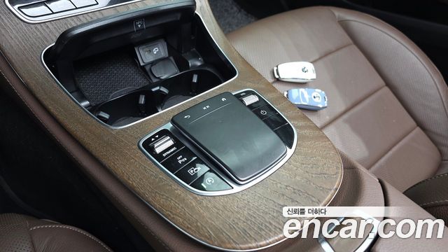 Mercedes-Benz E-Class (W213) E220d 4MATIC Exclusive 2021 — фото 30