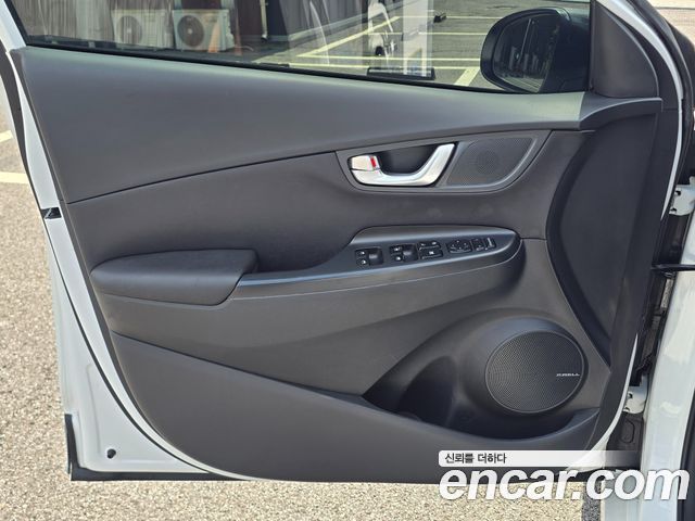Hyundai Kona Hybrid Inspiration 2021 — фото 10