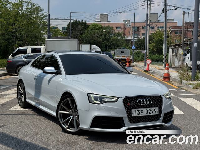Audi RS5 4.2 FSI Quattro 8T3