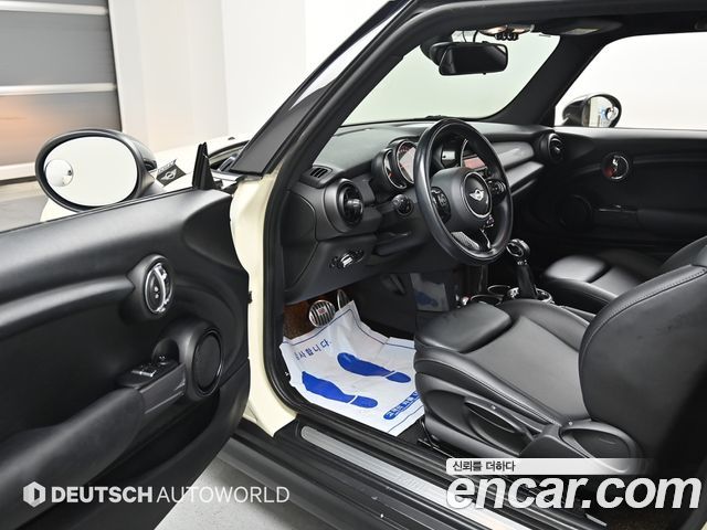 MINI Cooper D Standard 3rd 2014 — фото 15