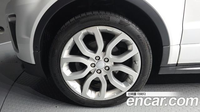 Land Rover Range Rover Evoque 2.0 TD4 HSE Dynamic 2018 — фото 5