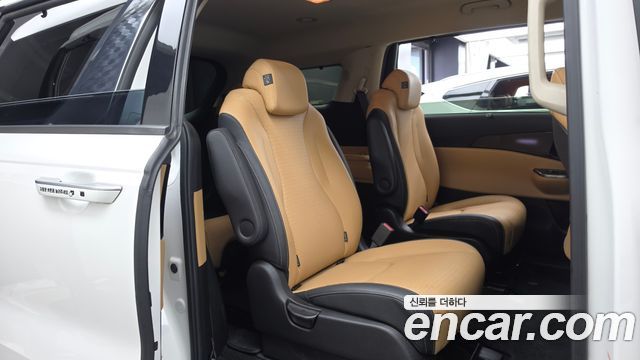Kia Carnival (IV) Gasoline 9-Seater Signature 2021 — фото 12