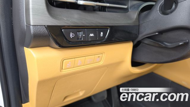 Kia Carnival (IV) Gasoline 9-Seater Signature 2021 — фото 16