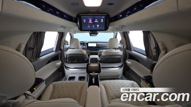 Kia Carnival (IV) HEV 4-Seater Hi Limousine Signature 2025 — фото 17