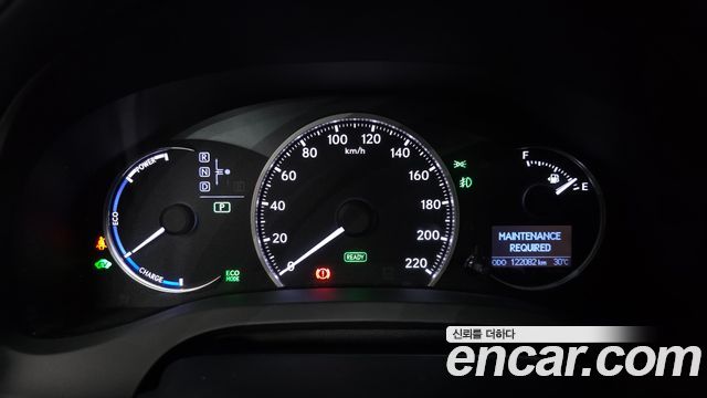 Lexus CT200h 1.8 Supreme ZWA10 2017 — фото 8